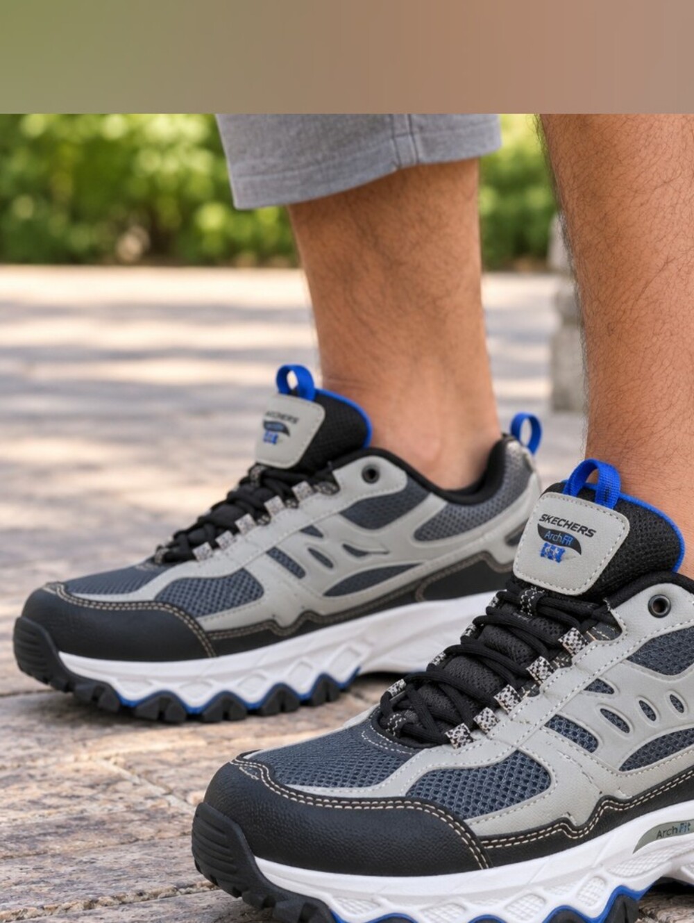 Skechers Arch Fit K71 Men’s Size 7 Gray Black Blue Athletic Walking Shoes